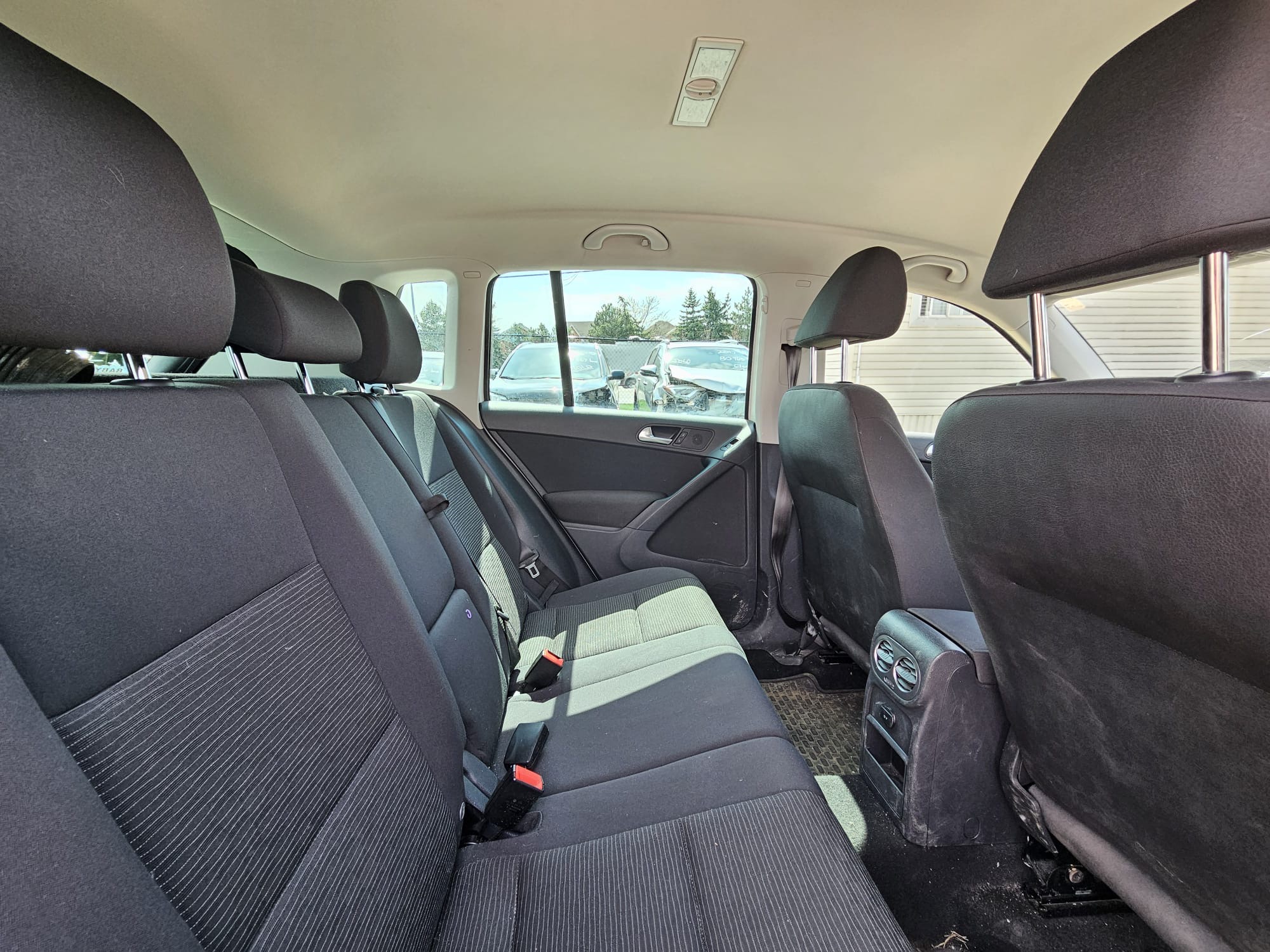 2014 Volkswagen Tiguan.                    $3,500