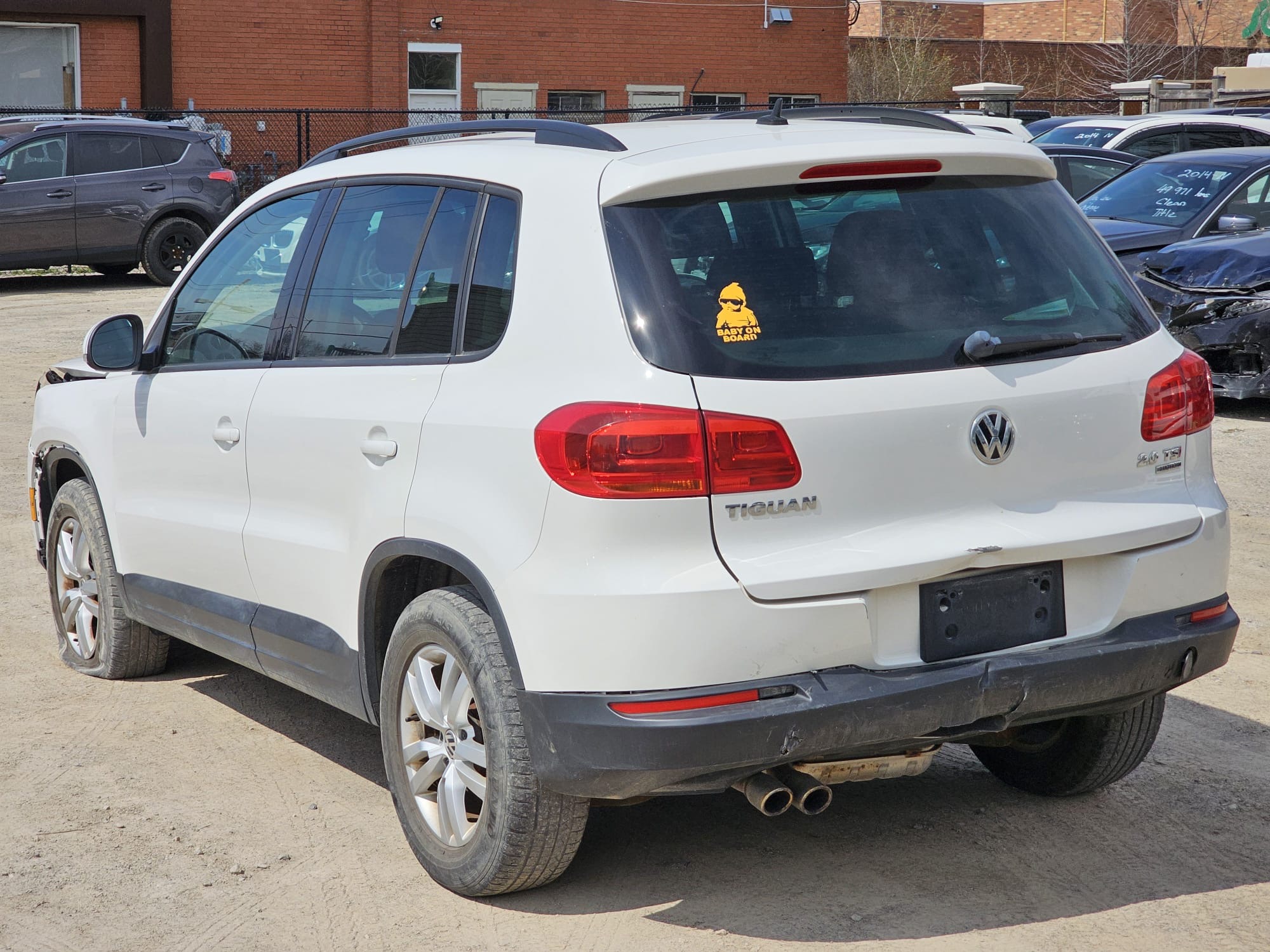 2014 Volkswagen Tiguan.                    $3,500