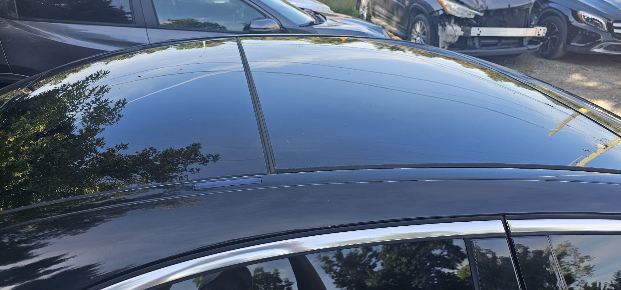 2015 Mercedes Benz C300.                 $9,300