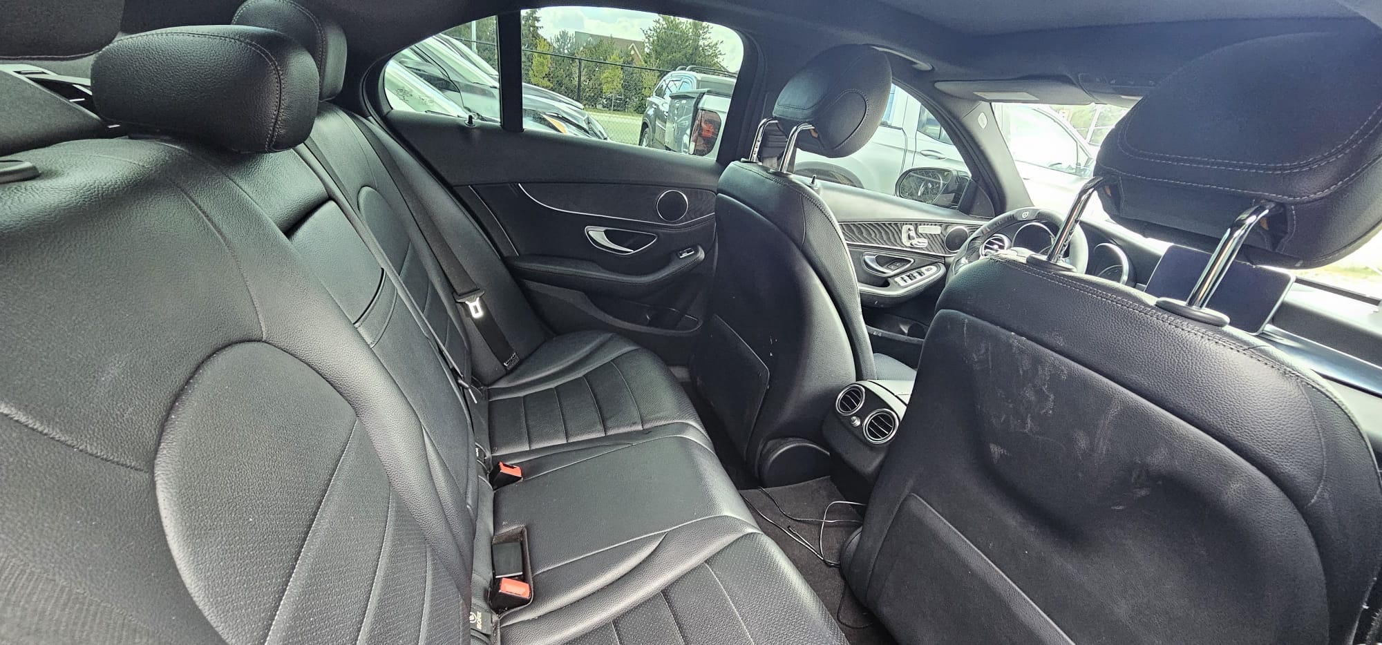 2015 Mercedes Benz C300.                 $9,300