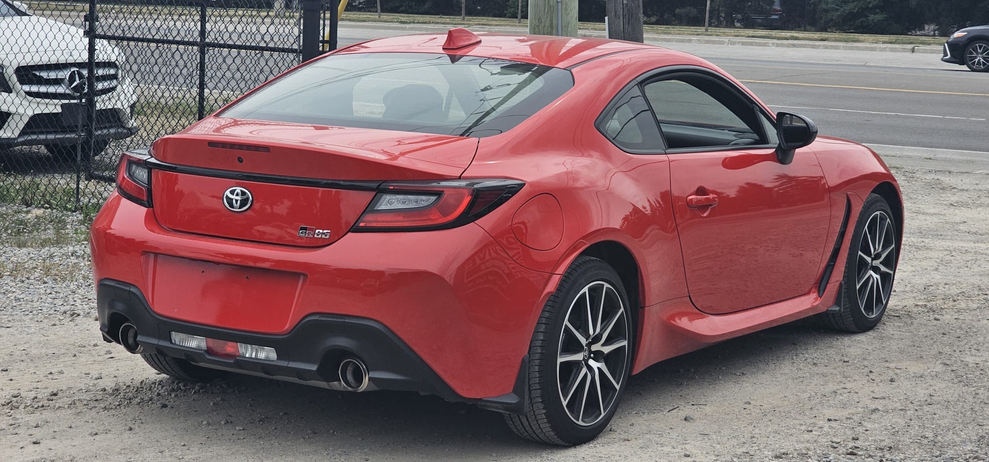 2023 Toyota GR86                              $30,500