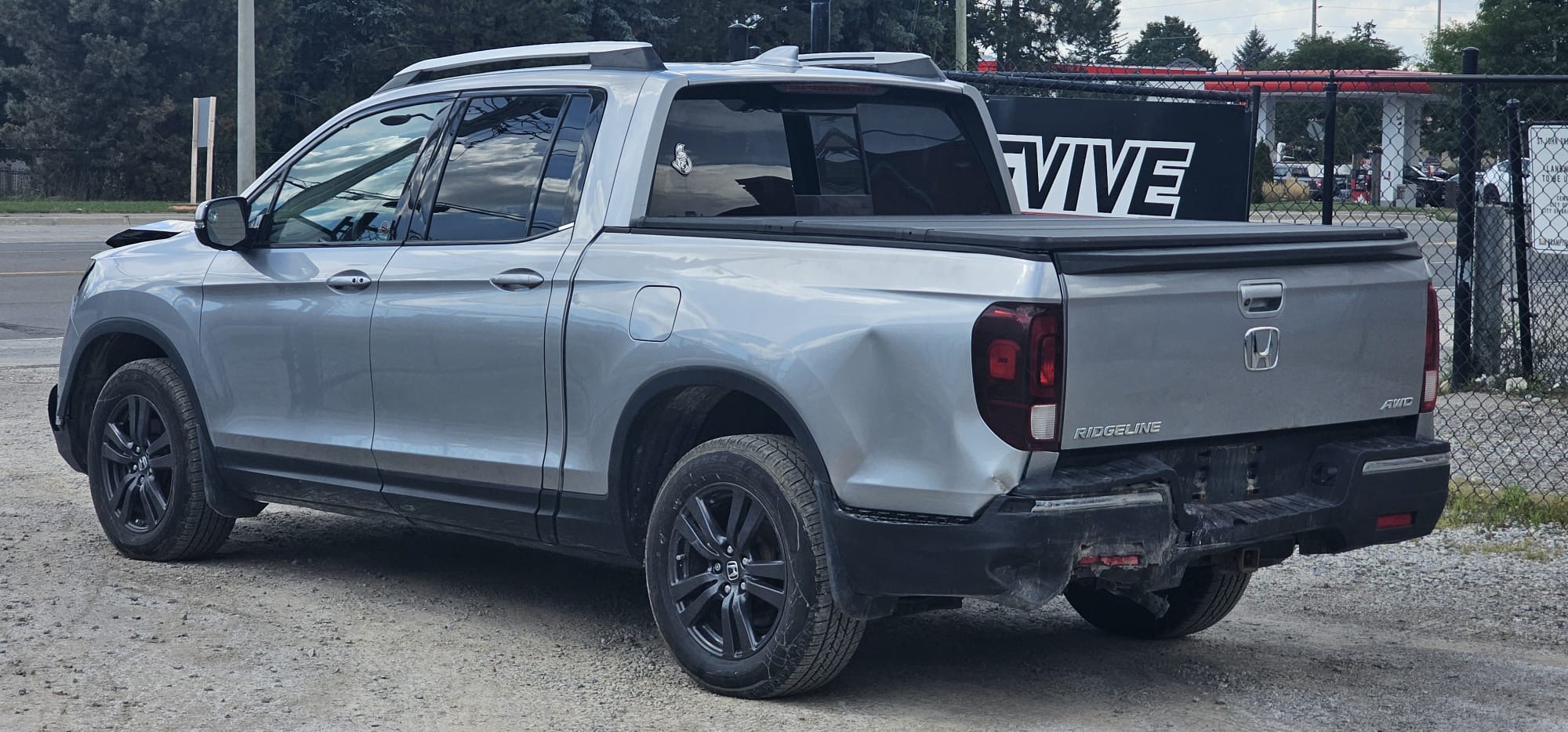 2017 Honda Ridgeline.                     $10,500