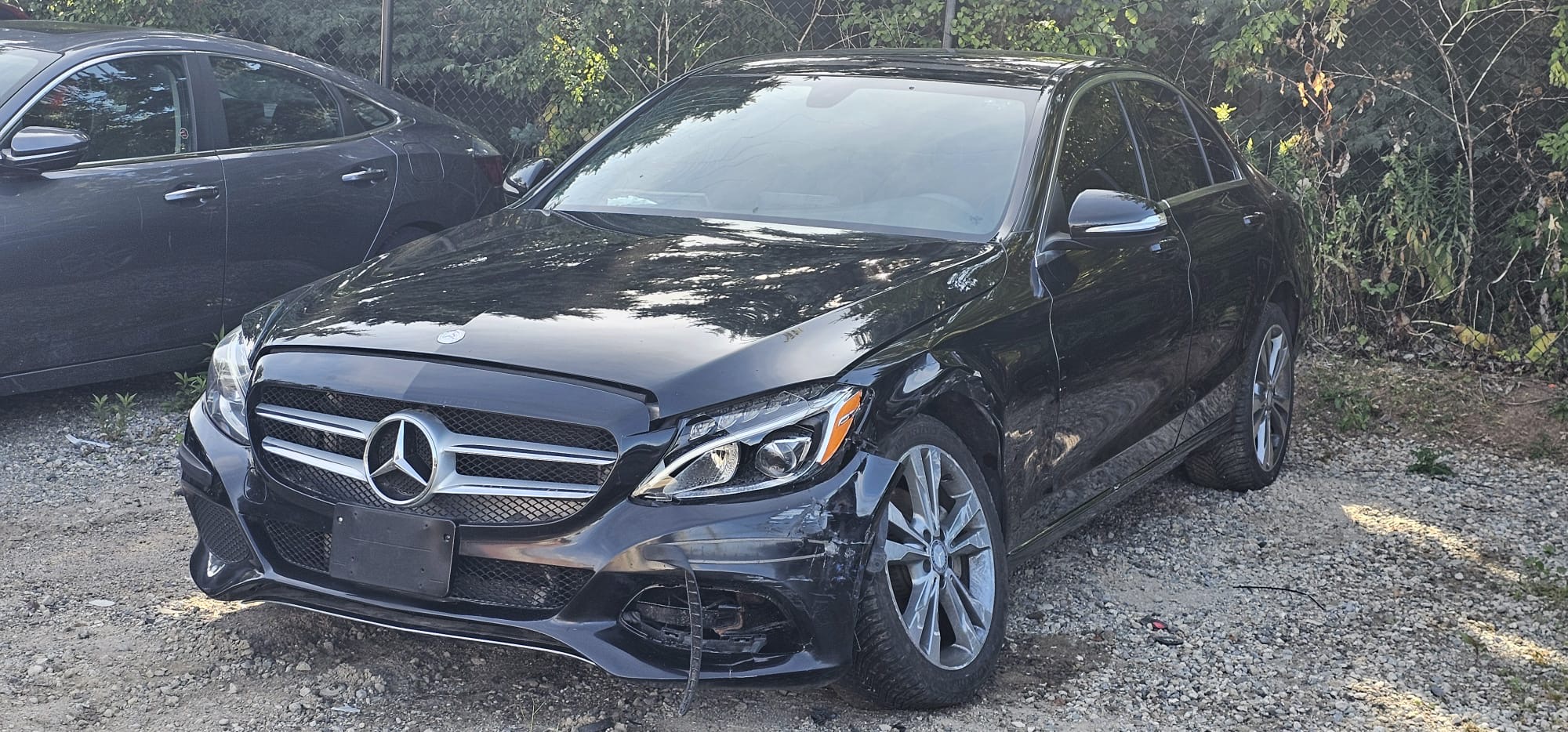 2015 Mercedes Benz C300.                 $9,300