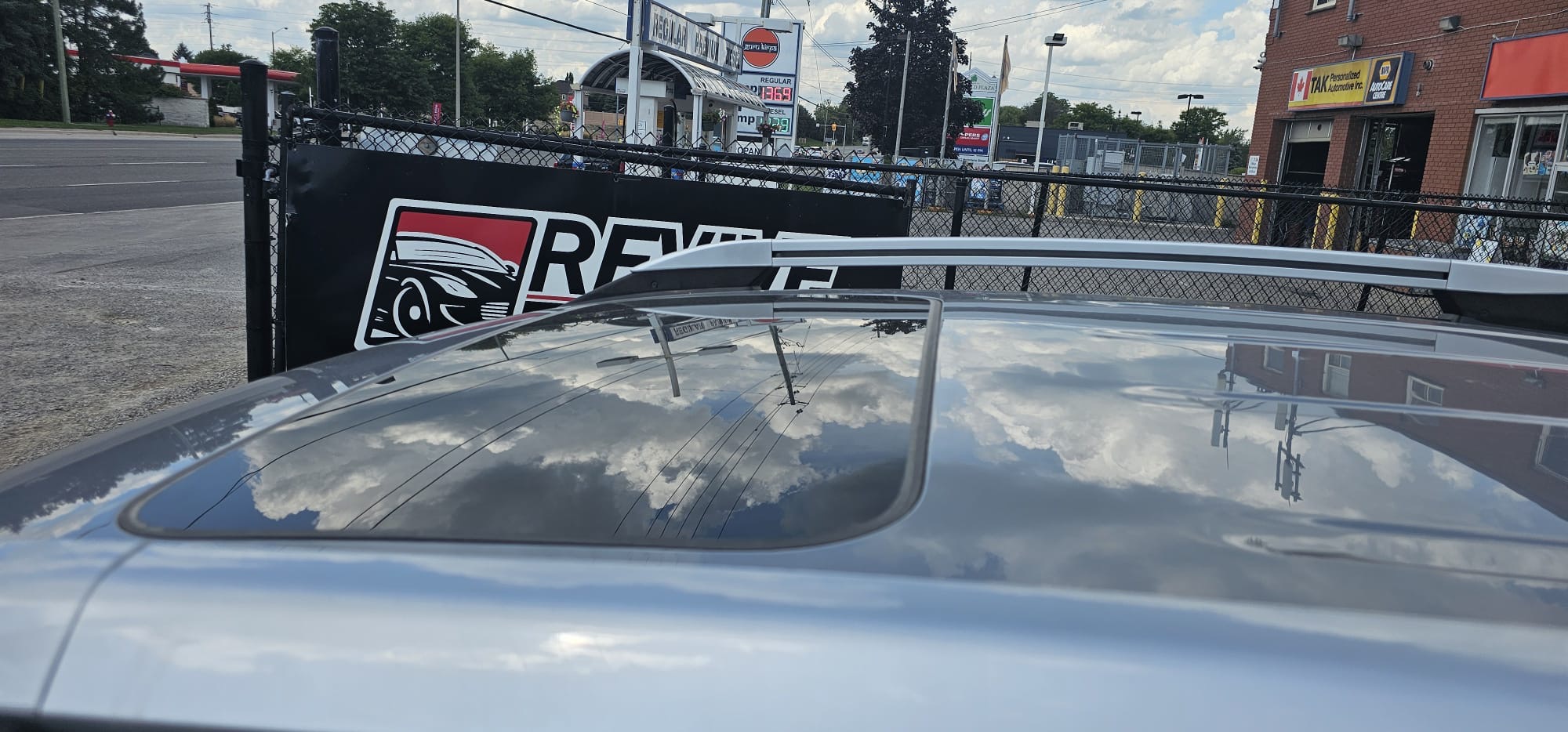 2017 Honda Ridgeline.                     $10,500