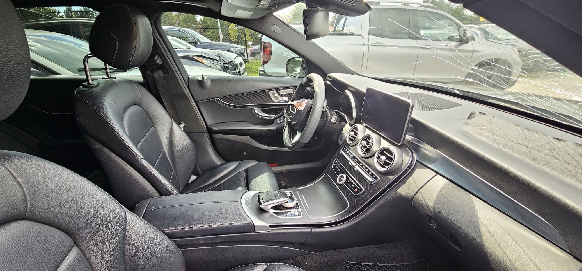2015 Mercedes Benz C300.                 $9,300