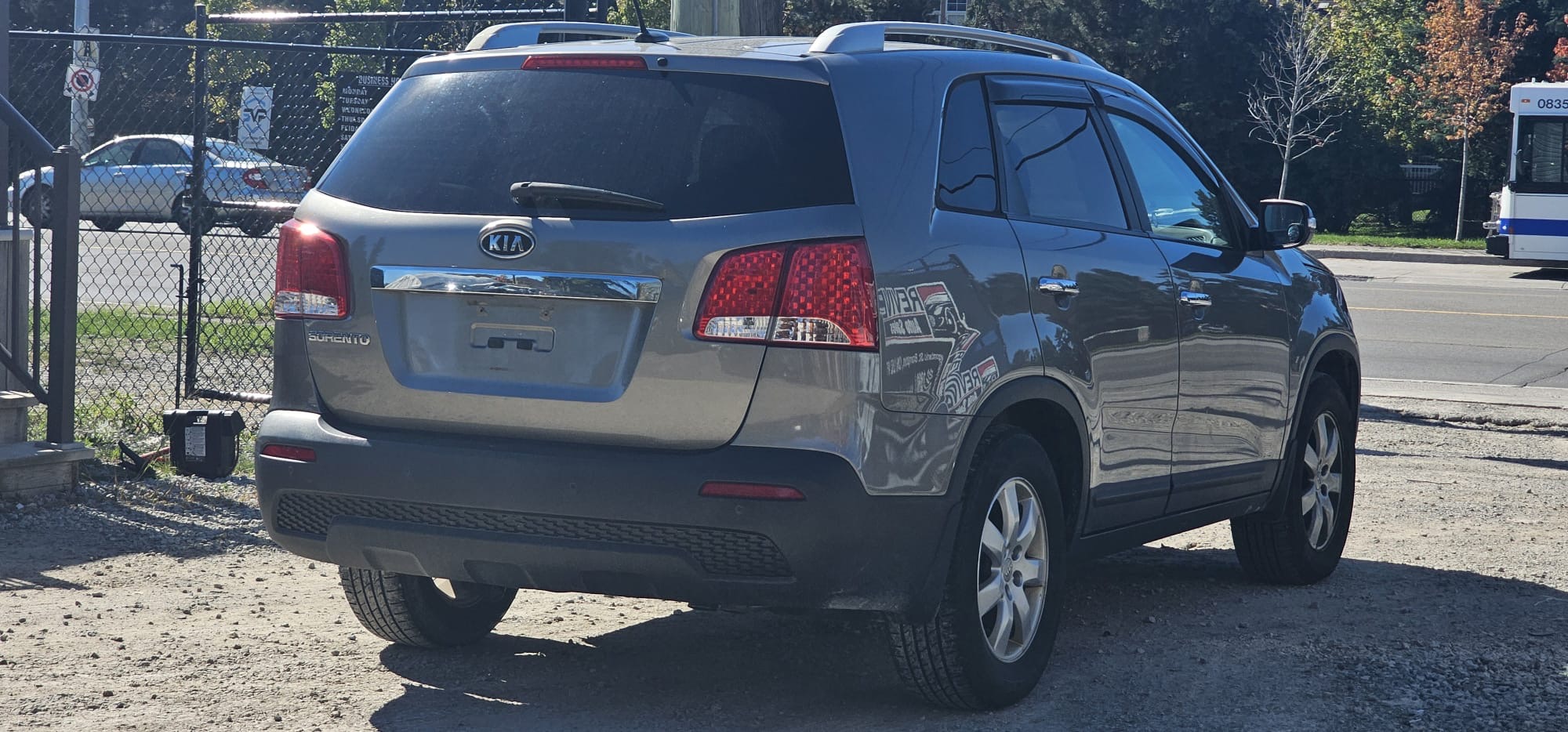 2012 Kia Sorento                            $2,300