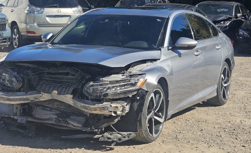 2020 Honda Accord                           $10,500