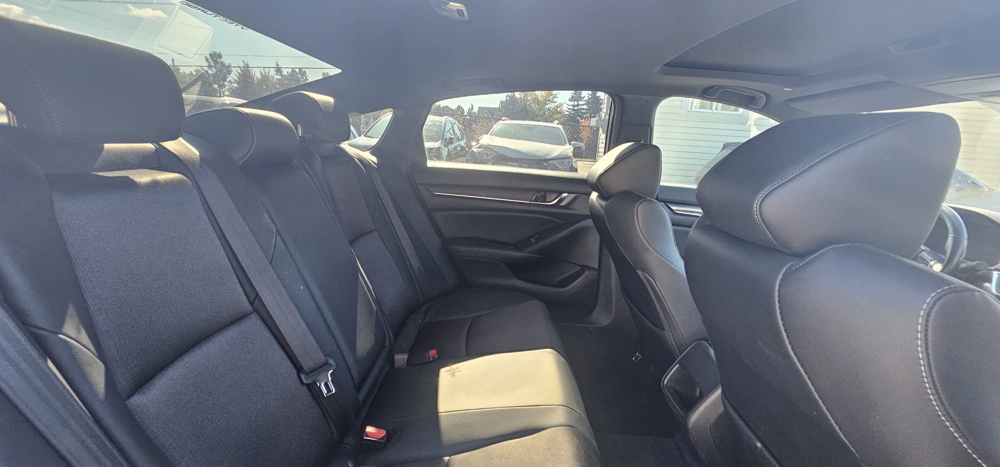 2020 Honda Accord                           $9,800