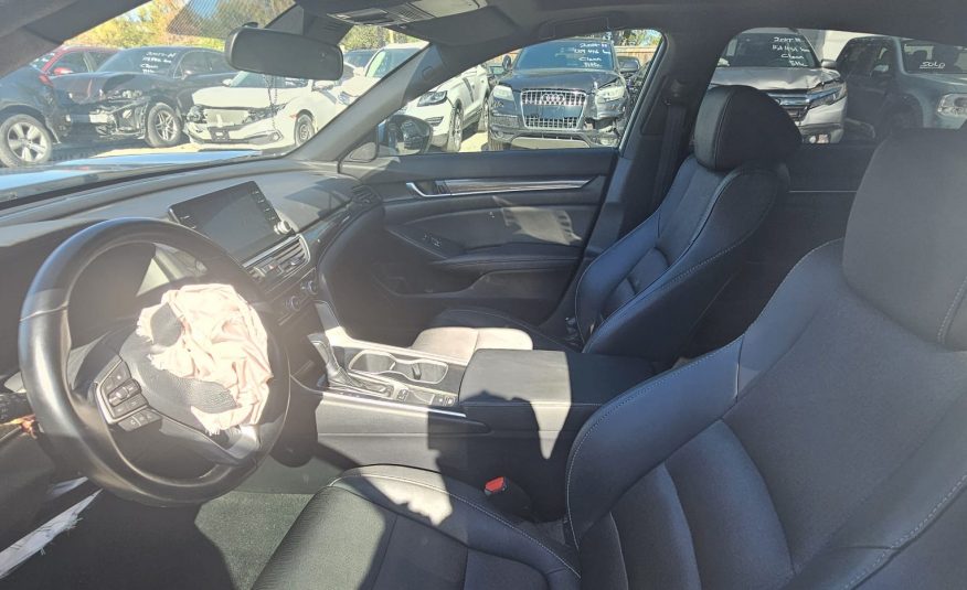 2020 Honda Accord                           $10,500