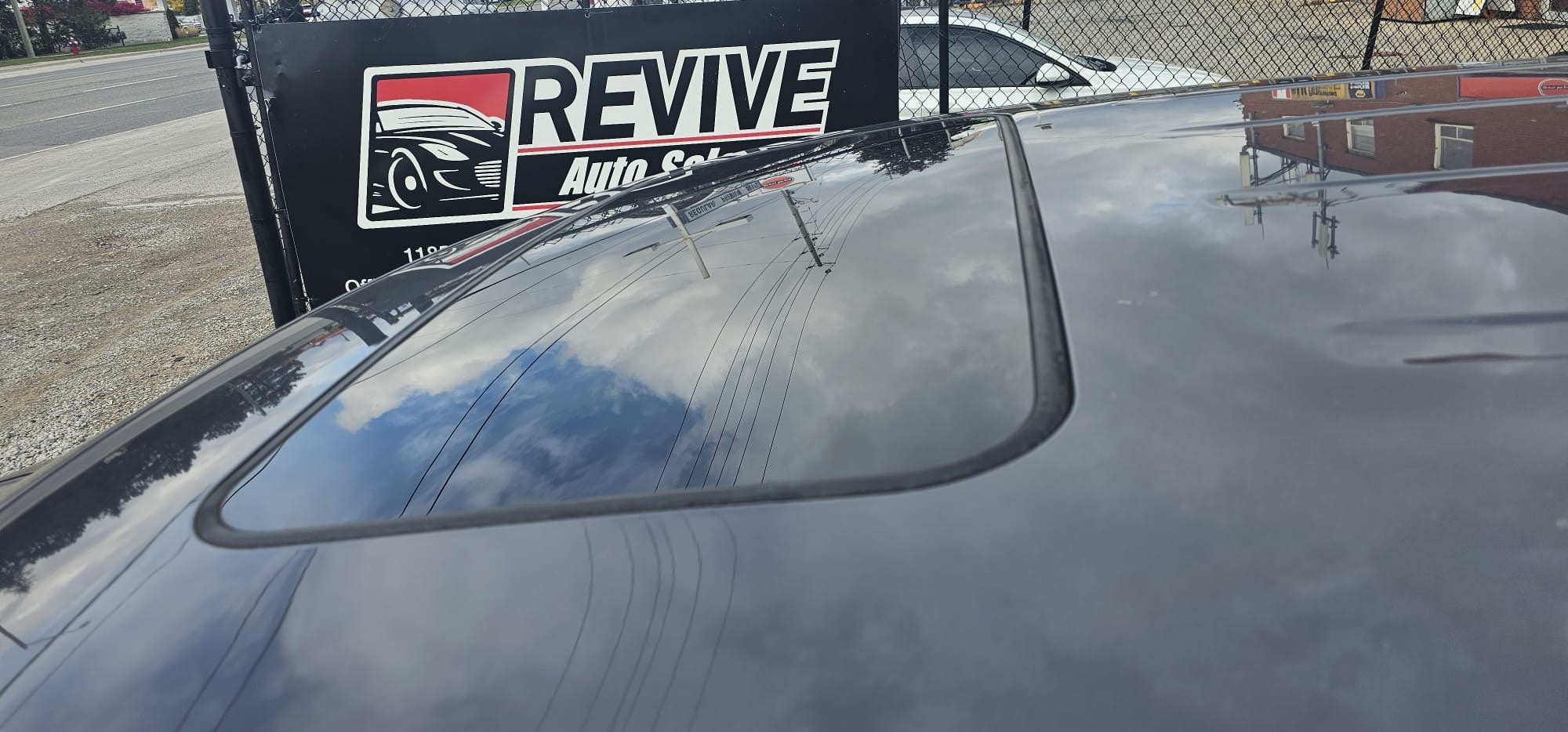 2015 Honda Odyssey Touring.                                                   $7,900