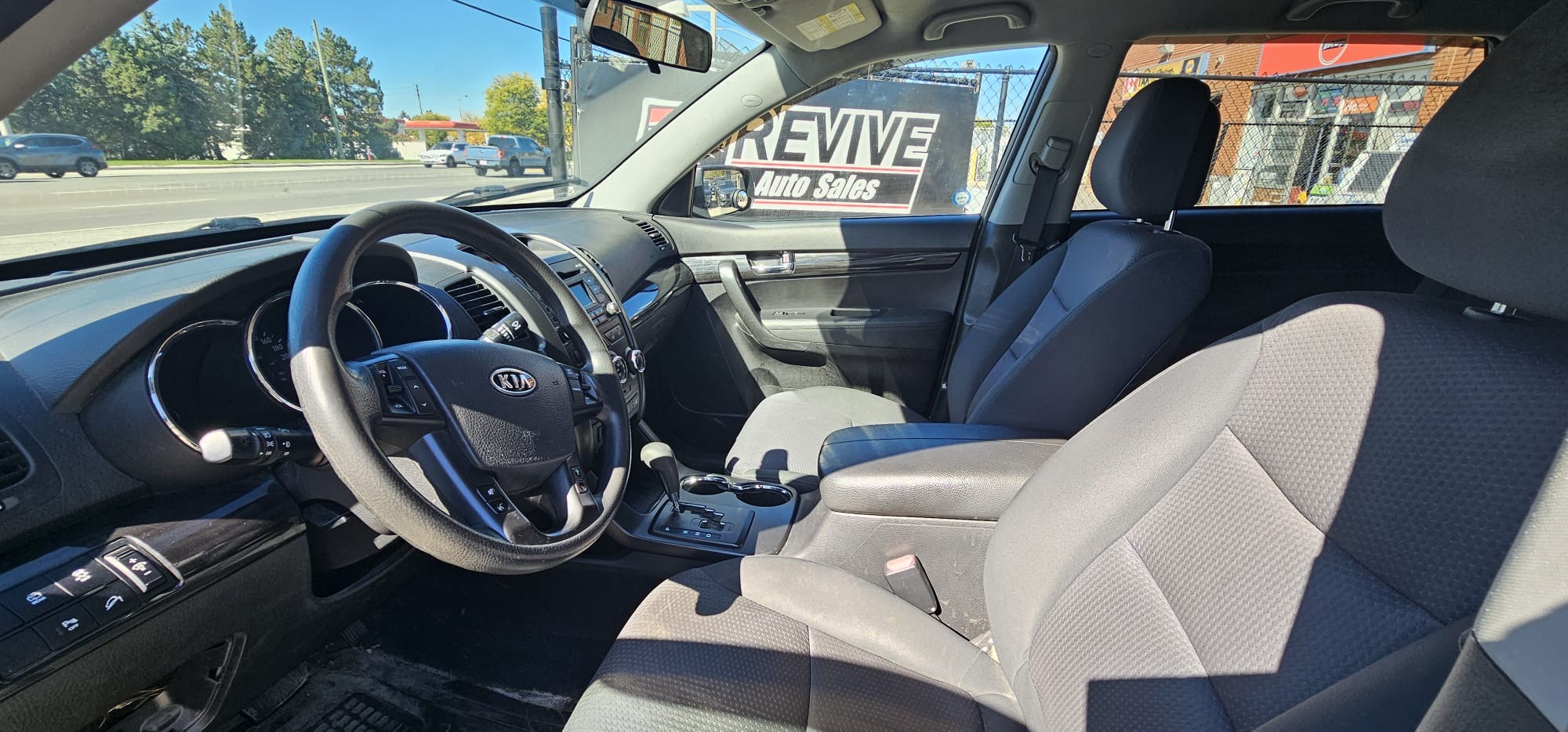 2012 Kia Sorento                            $2,300