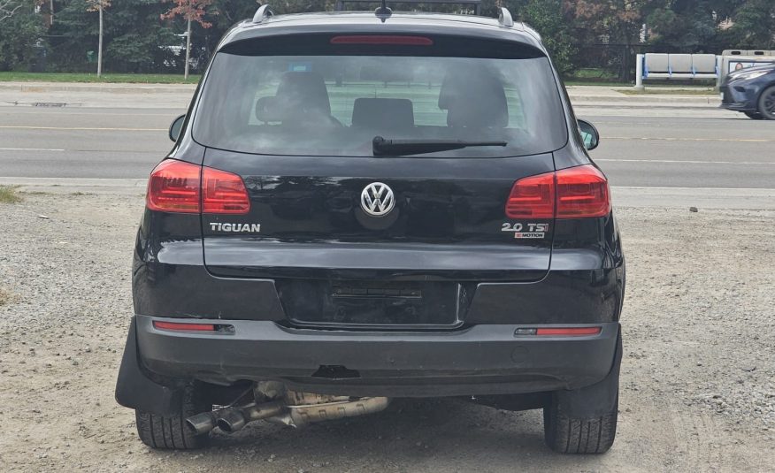 2017 Volkswagen Tiguan                       $8,500
