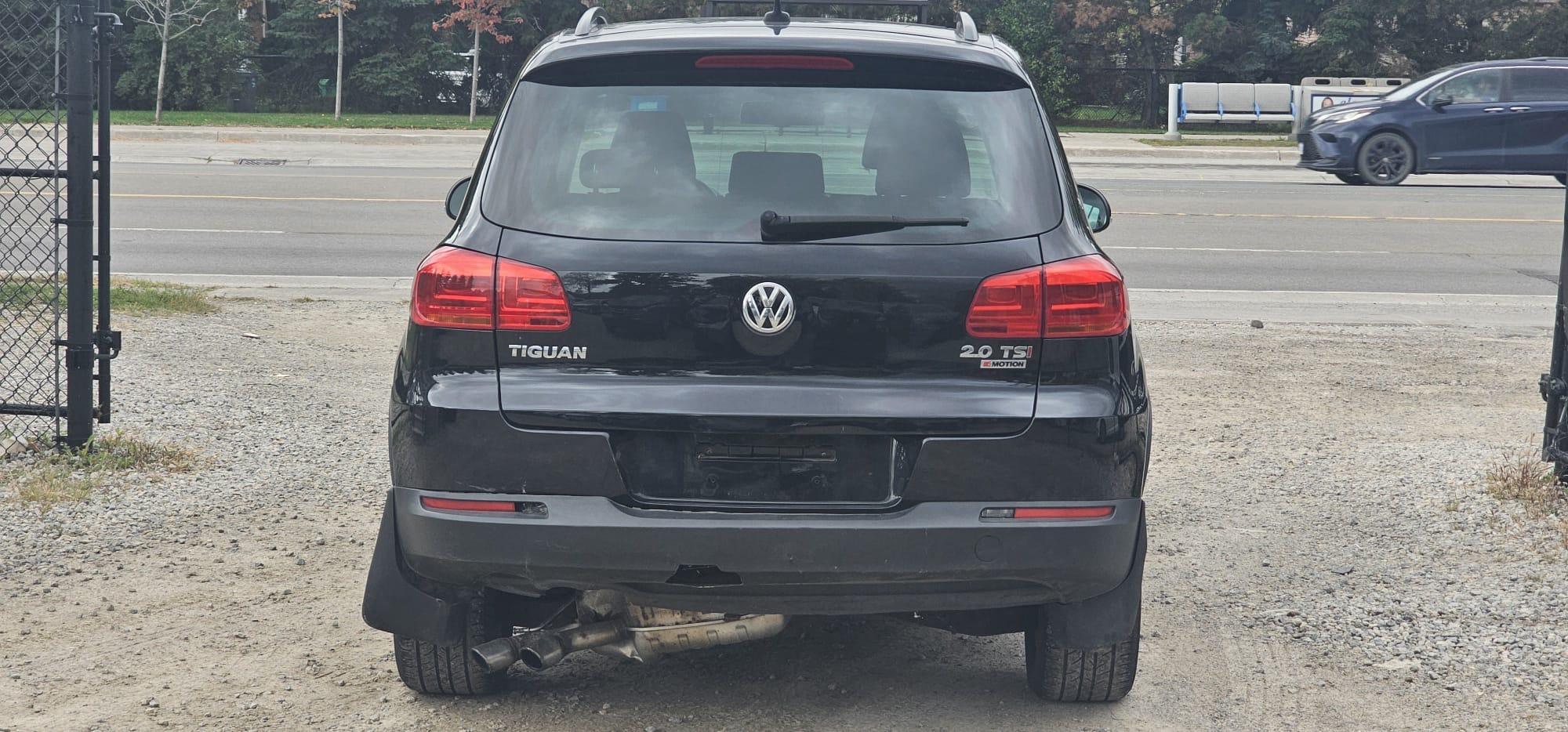 2017 Volkswagen Tiguan                       $7,300