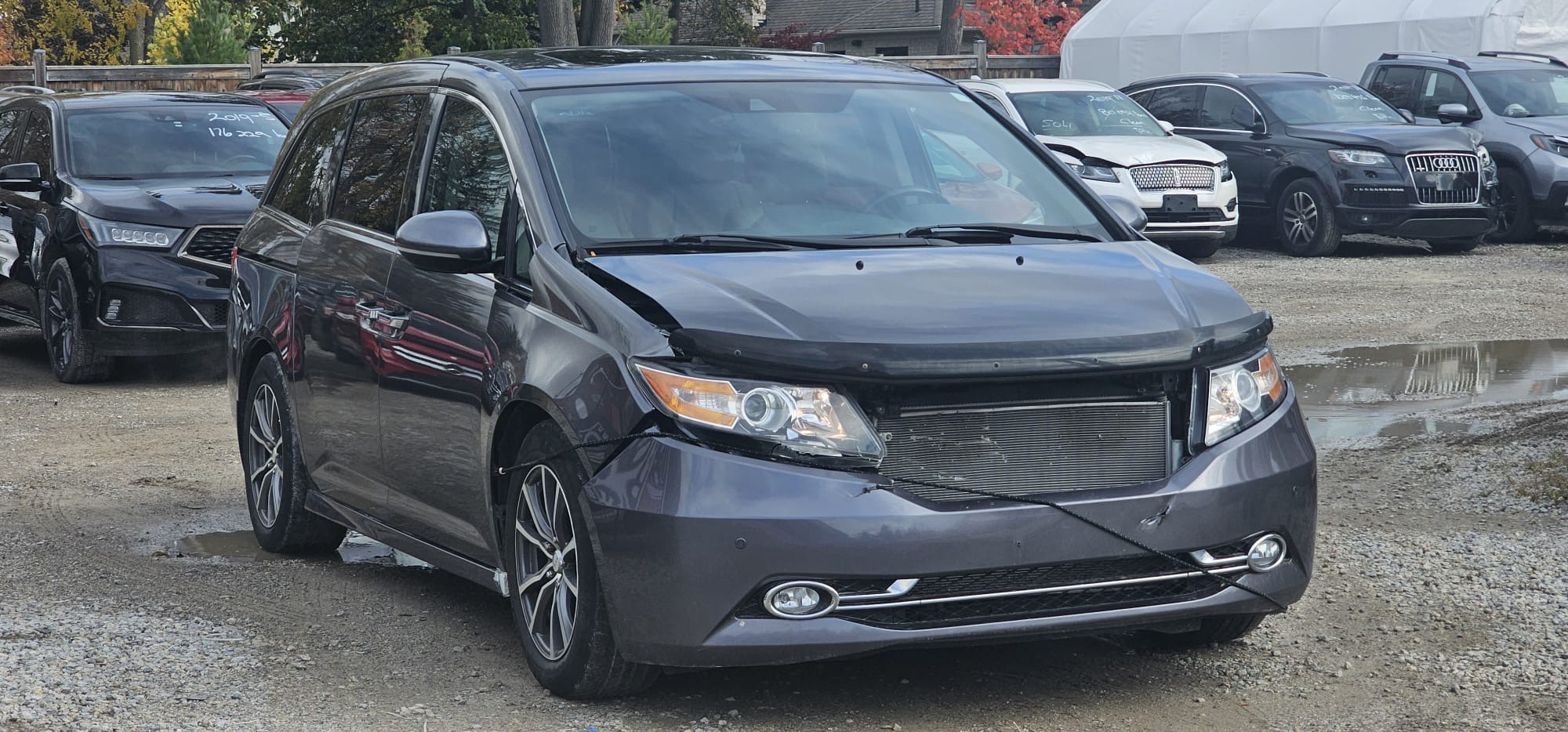 2015 Honda Odyssey Touring.                                                   $7,900