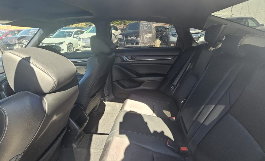 2020 Honda Accord                           $10,500