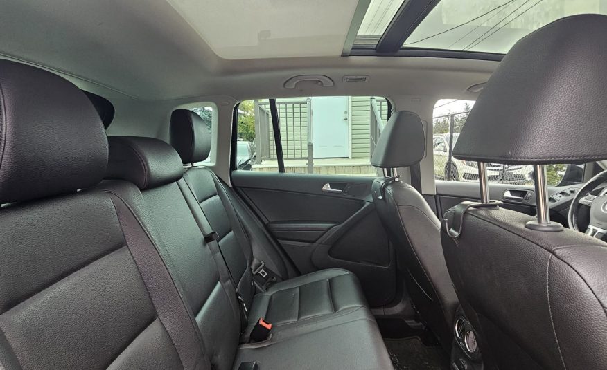 2017 Volkswagen Tiguan                       $8,500