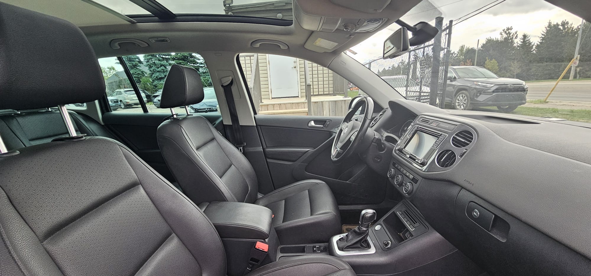 2017 Volkswagen Tiguan                       $7,300