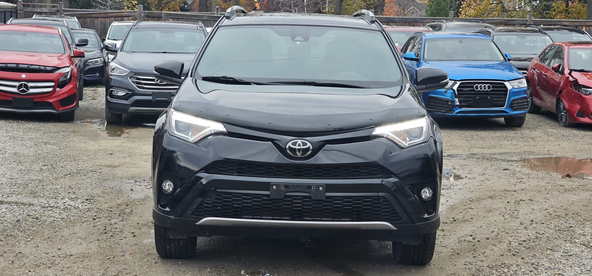 2018 Toyota Rav4 Se.                                                                        $13,900