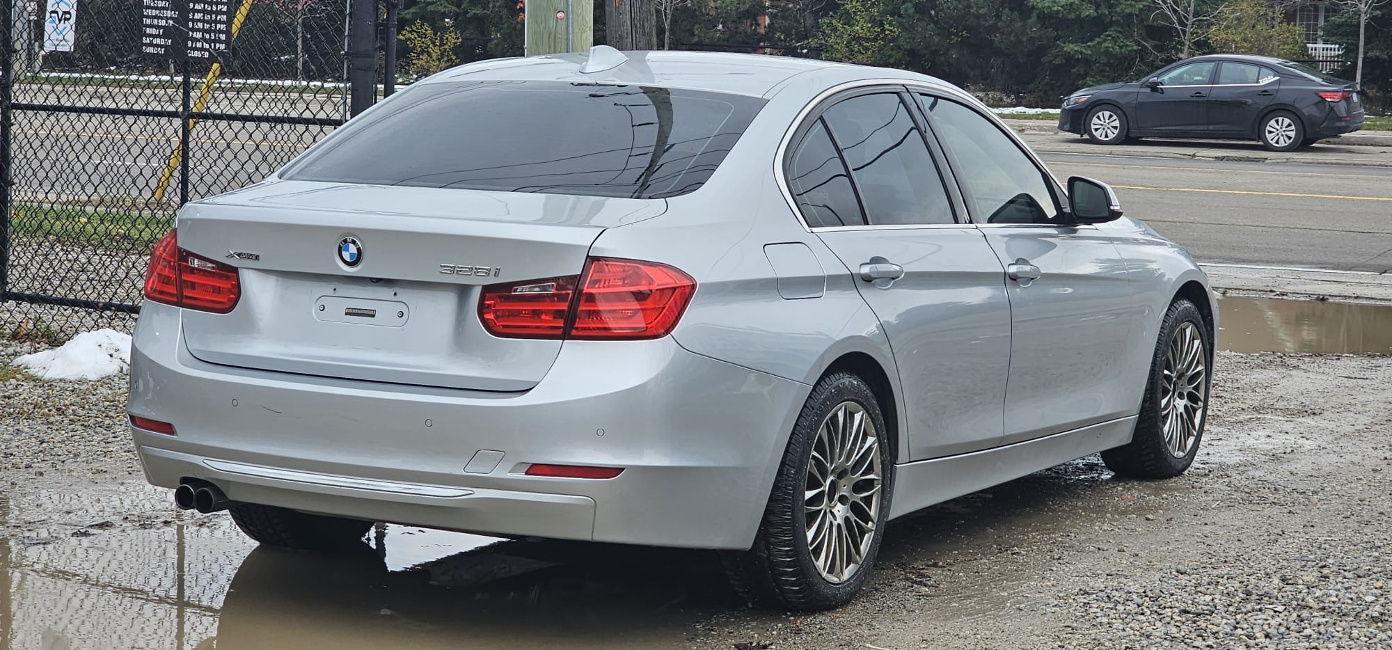 2015 BMW 328i Xdrive.                                                                       $10,300