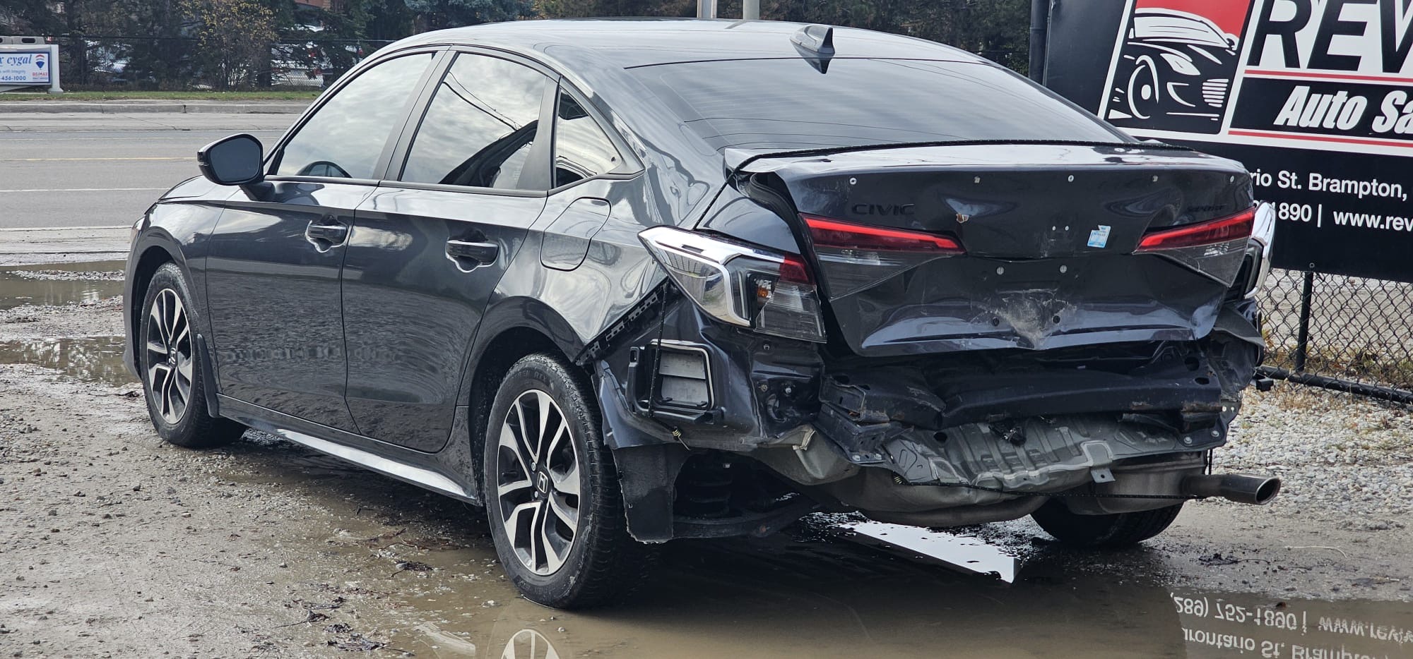 2024 Honda Civic Sport.                                                                        $13,500