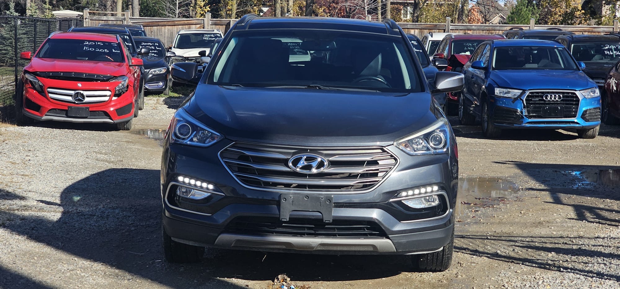 2017 Hyundai Santa Fe Sport.                                                 $11,900