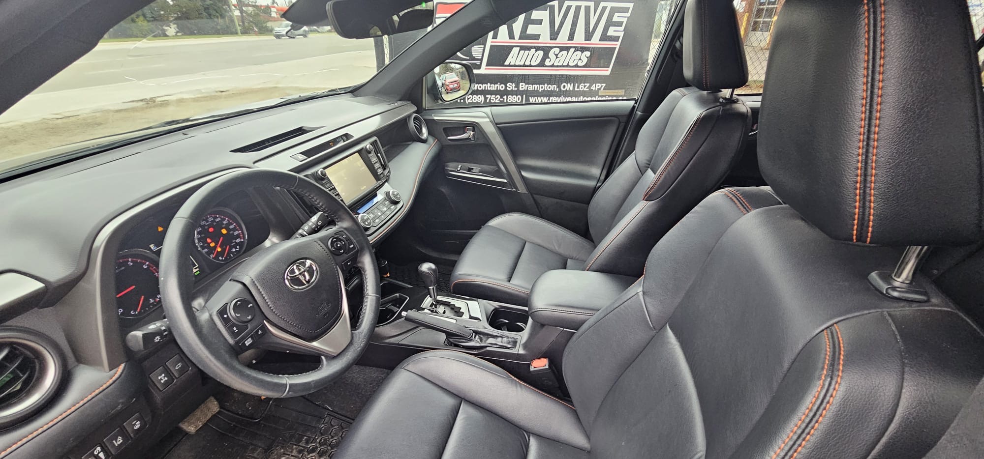 2018 Toyota Rav4 Se.                                                                        $13,900