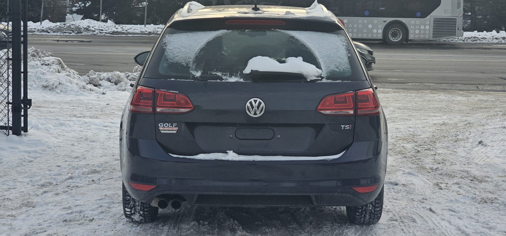 2016 Volkswagen Golf Sportwagen Highline.                                        $7,800