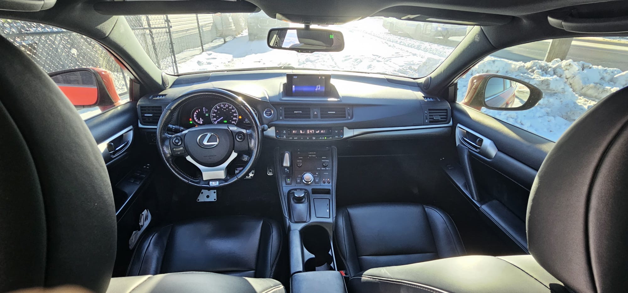 2017 Lexus CT 200H.                                                                                        $13,800