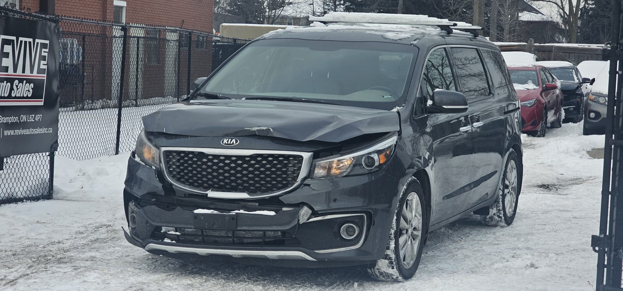 2018 Kia Sedona                                                                        $9,500