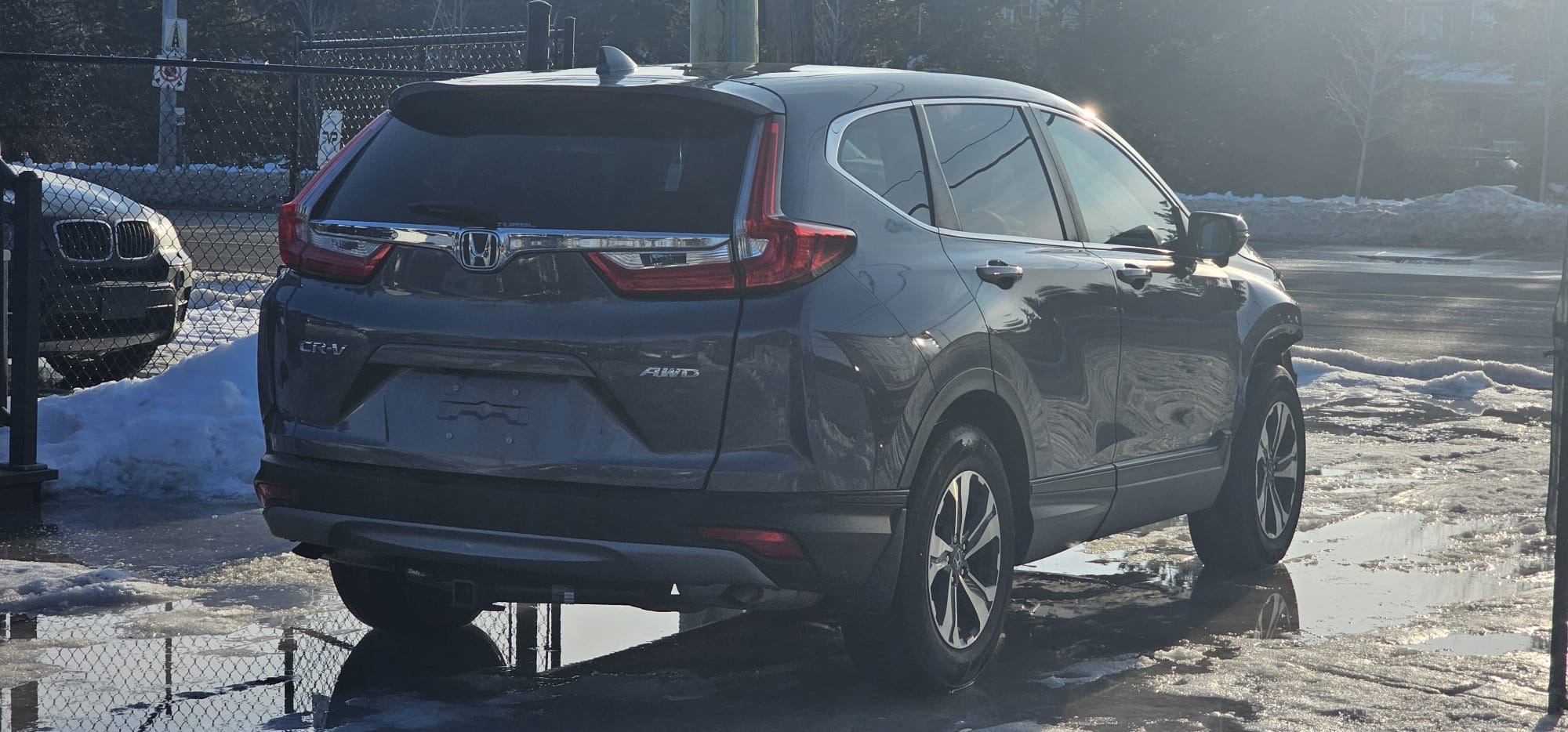 2019 Honda CRV EX-L.                                                                         $14,900