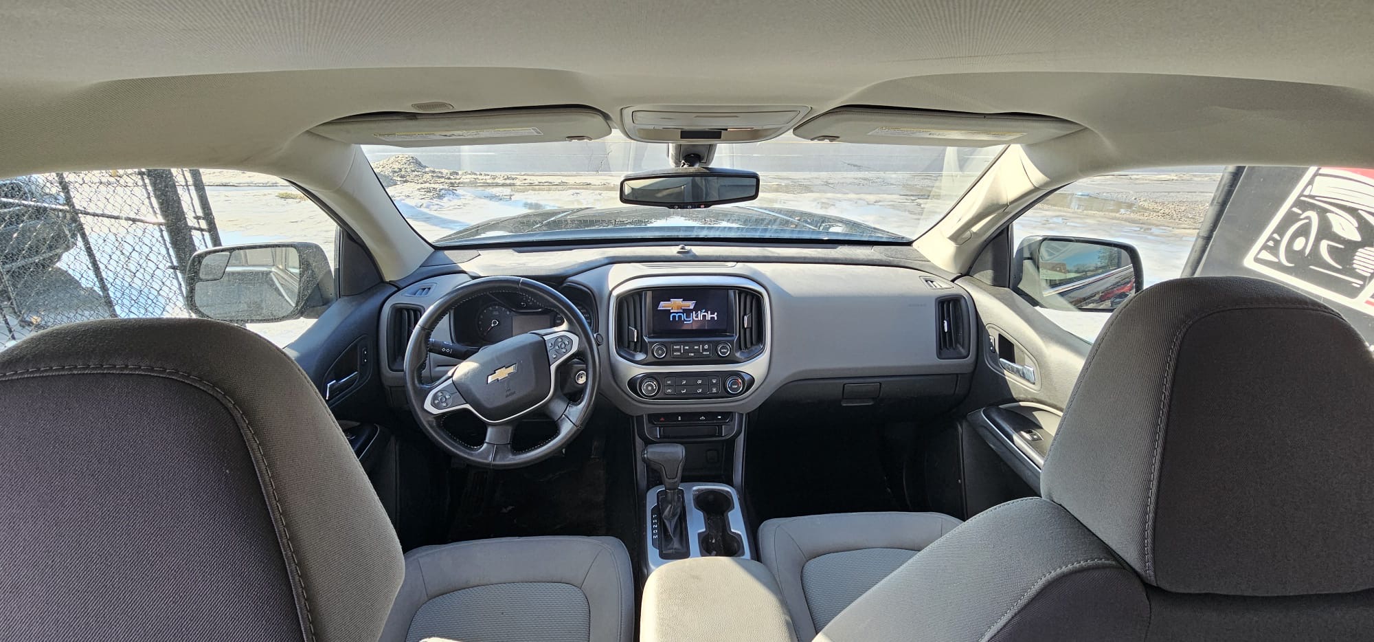 2016 Chevy Colorado LT                                                                        $9,800