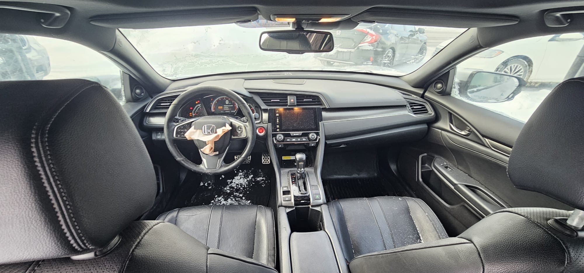 2018 Honda Civic Sport Touring.                                                                          $9,300