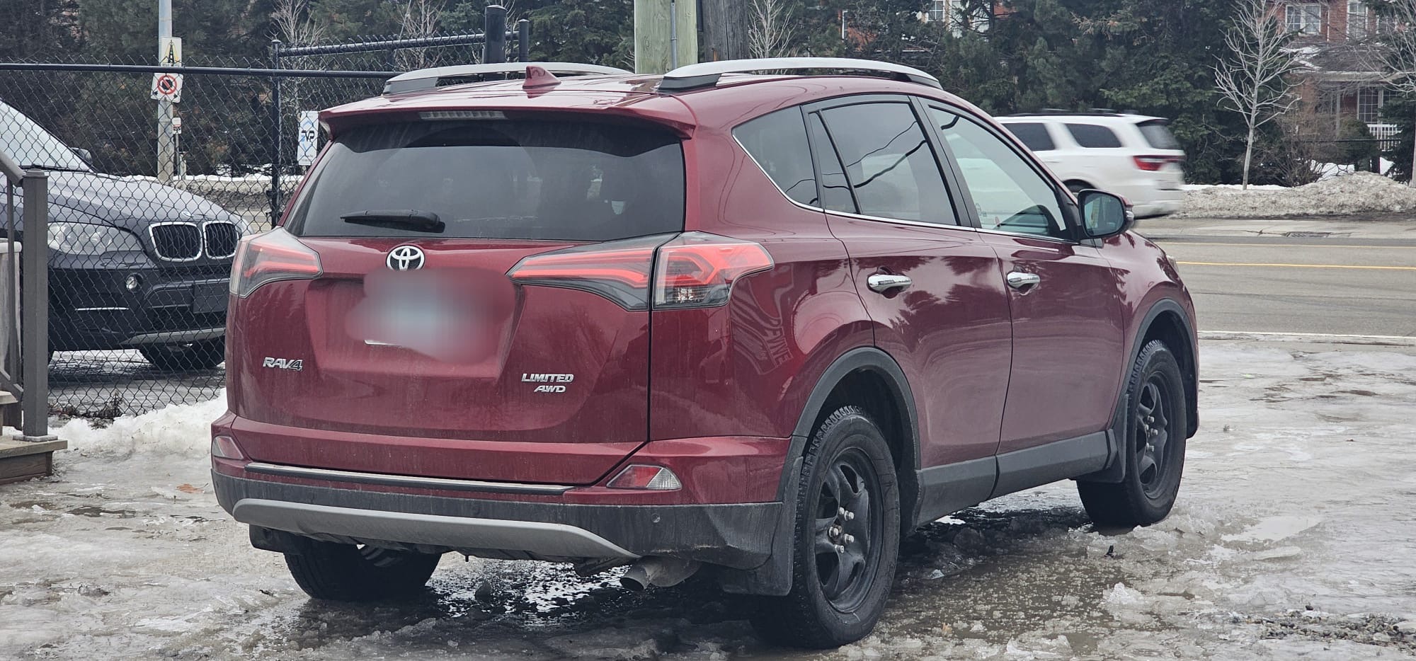 2018 Toyota Rav4 Limited.                                                                         $ 22,900