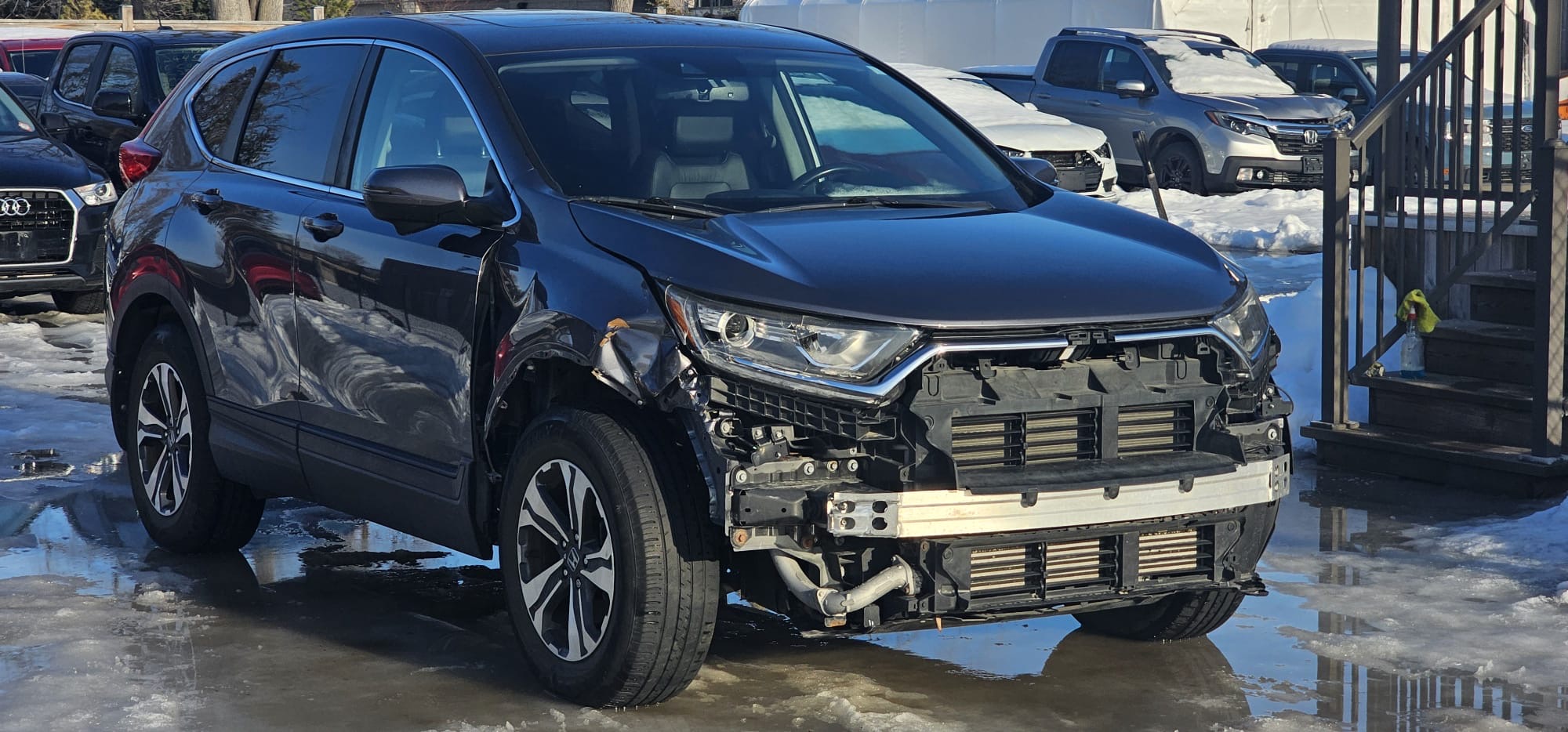 2019 Honda CRV EX-L.                                                                         $14,900