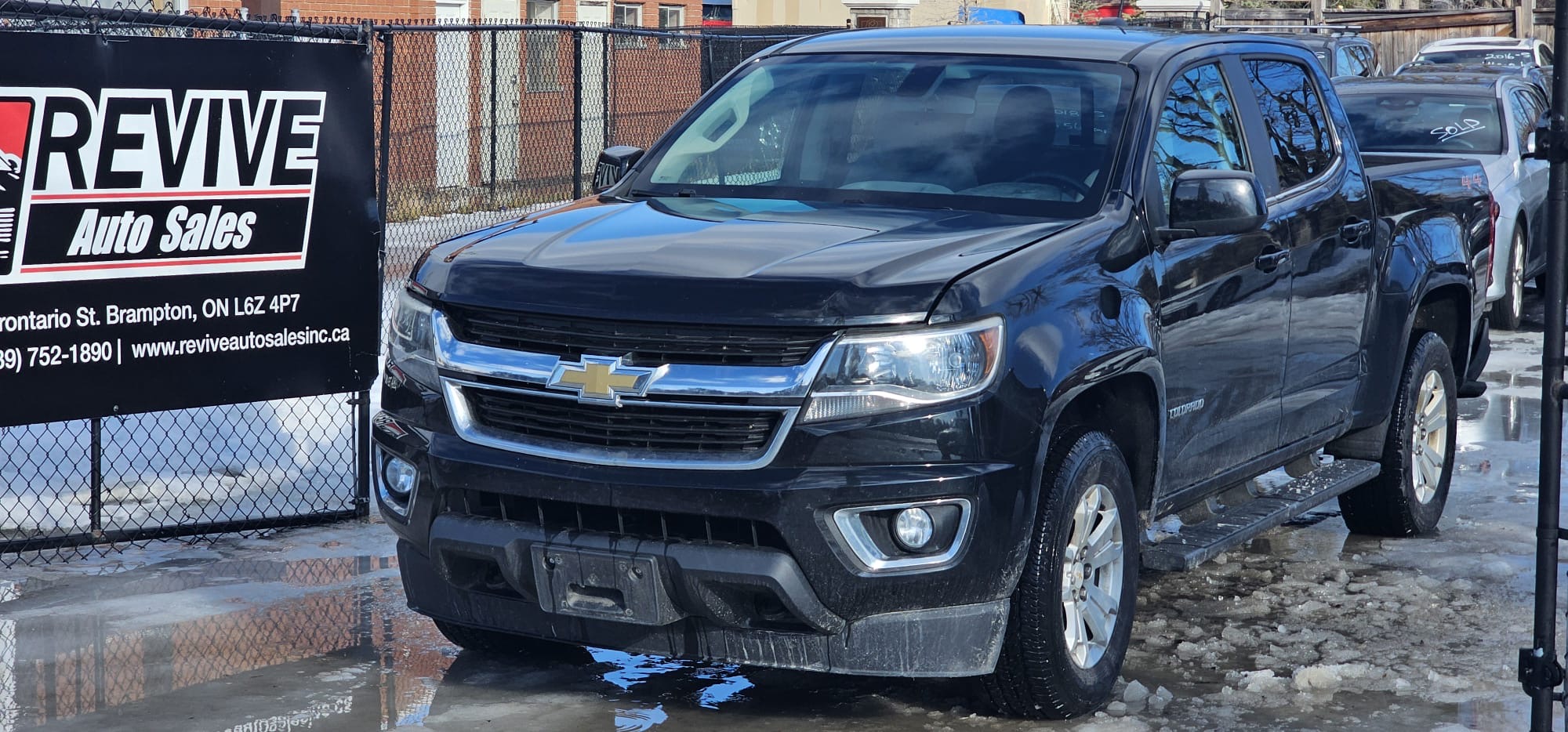 2016 Chevy Colorado LT                                                                        $9,800