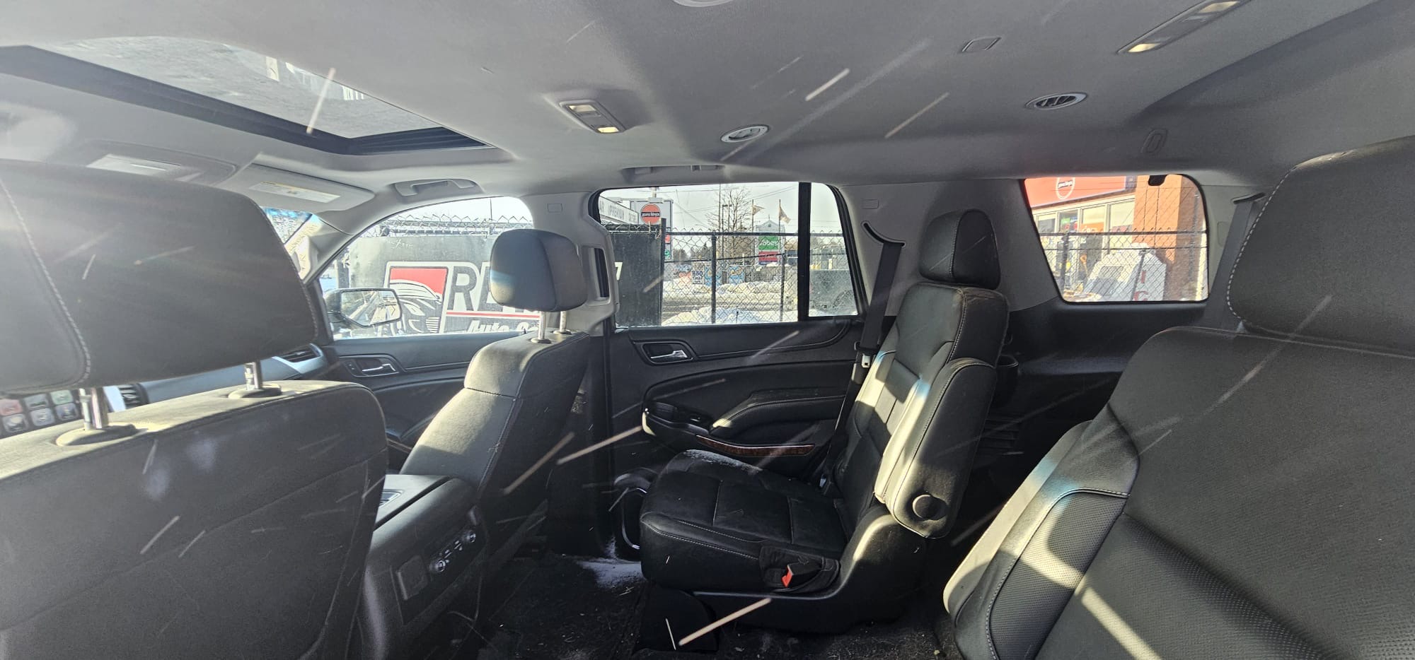 2019 Chevy Tahoe Premier.                                                                       $18,900
