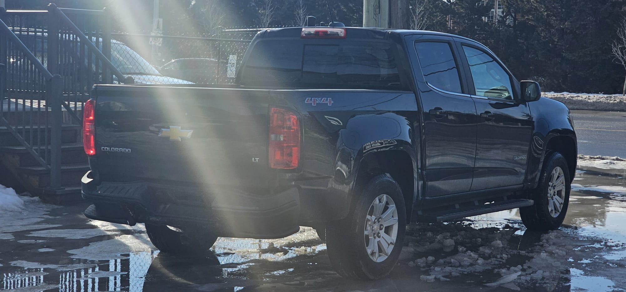 2016 Chevy Colorado LT                                                                        $9,800