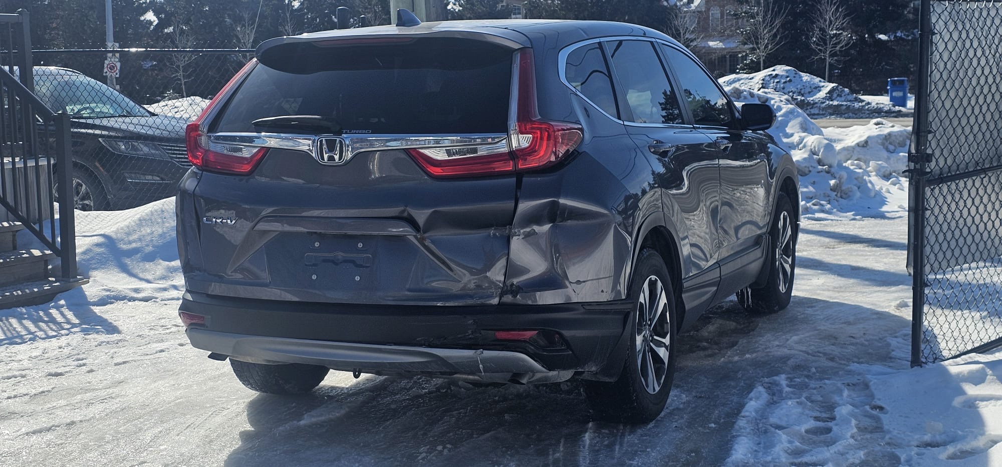 2019 Honda CRV LX.                                                                        $13,800