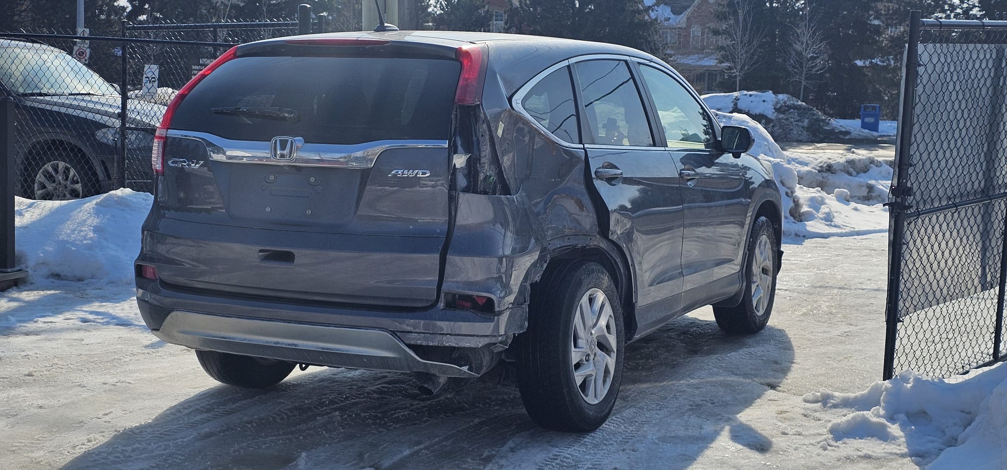 2016 Honda CRV EX-L.                                                                        $11,300