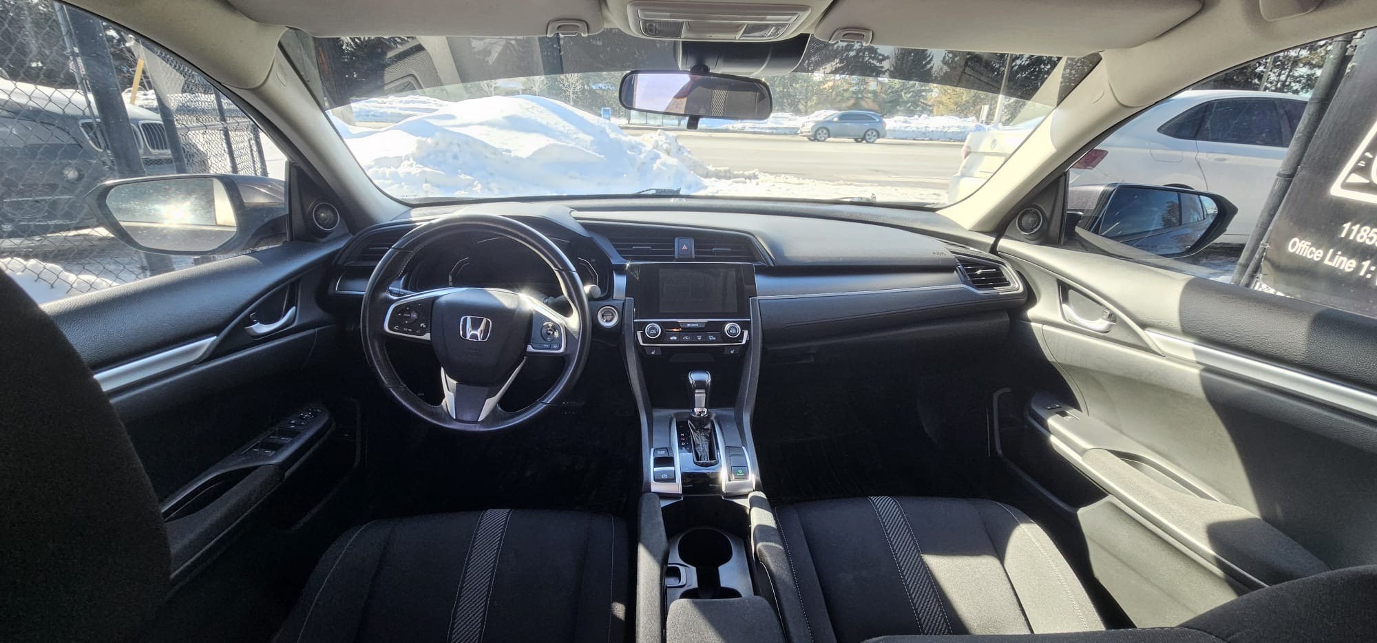 2018 Honda Civic SE.                                                                        $13,900