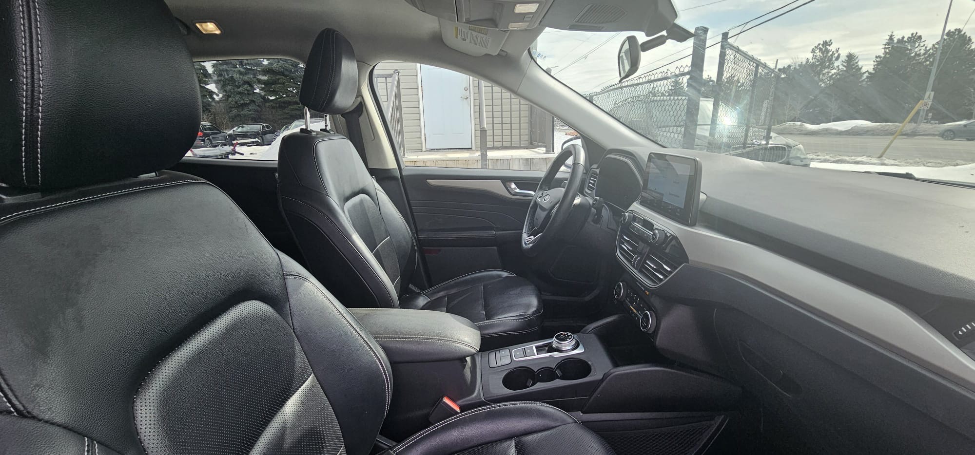2021 Ford Escape SEL.                                                                        $11,700