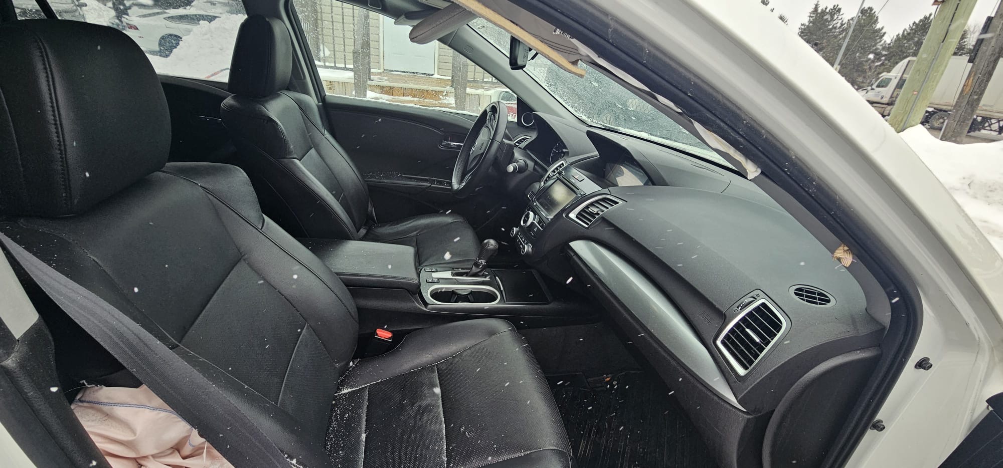 2018 Acura RDX.                                                                       $10,200