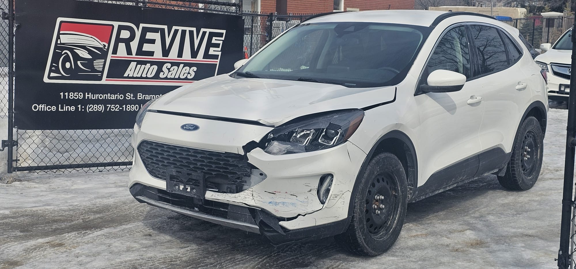 2021 Ford Escape SEL.                                                                        $11,700
