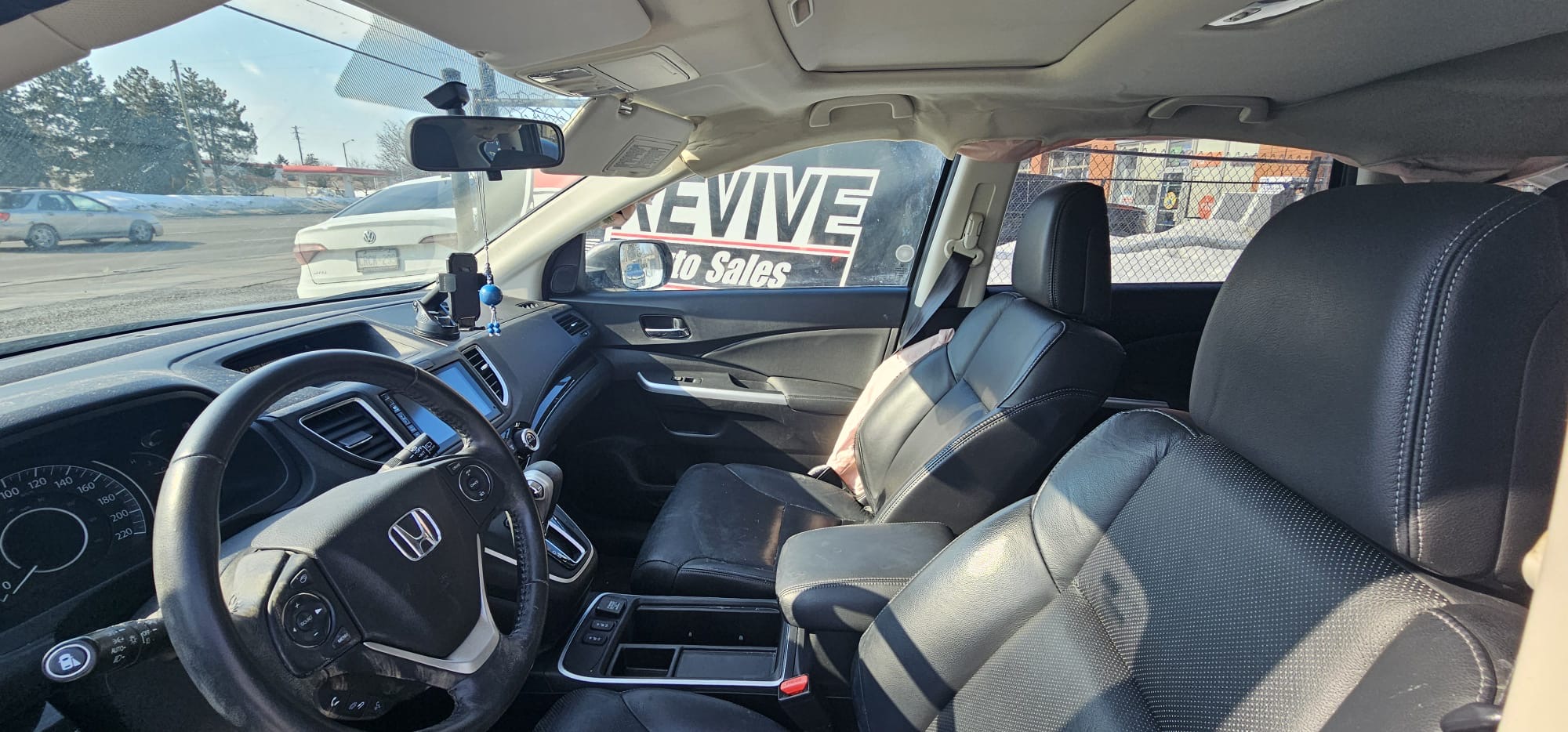 2016 Honda CRV EX-L.                                                                        $11,300