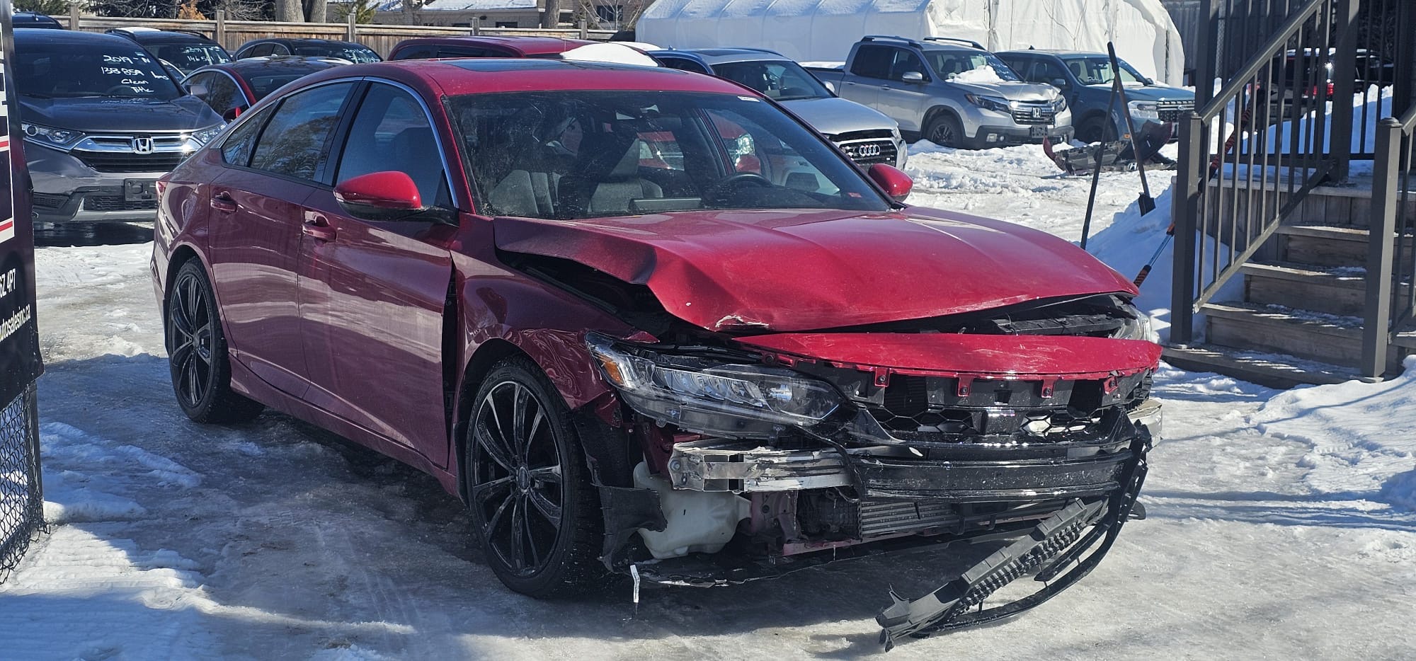 2019 Honda Accord Sport.                                                                         $12,900