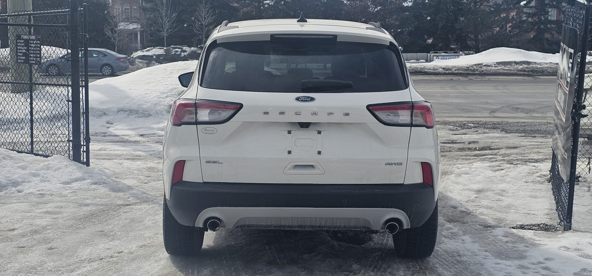 2021 Ford Escape SEL.                                                                        $11,700
