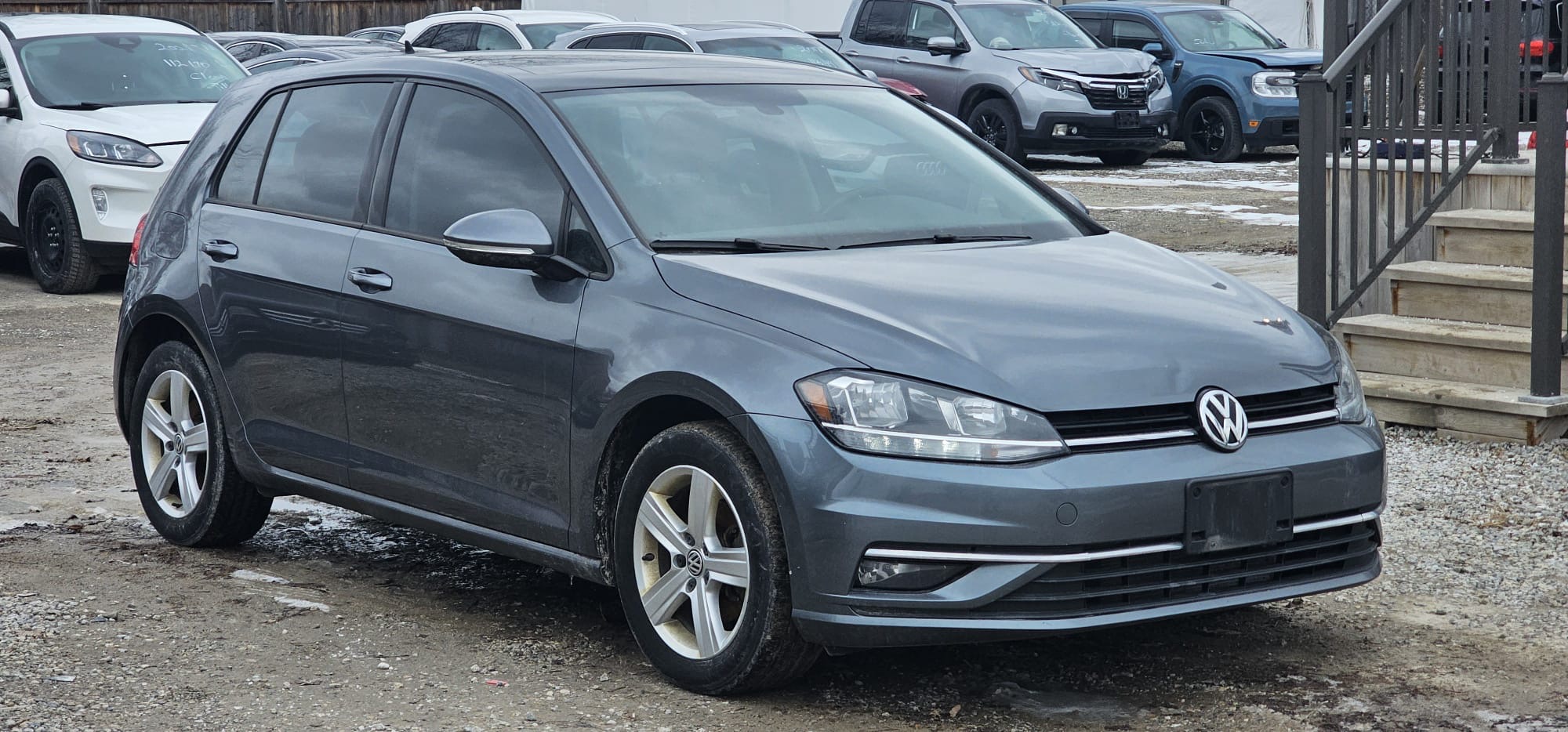 2019 Volkswagen Golf Highline.                                                                         $10,500
