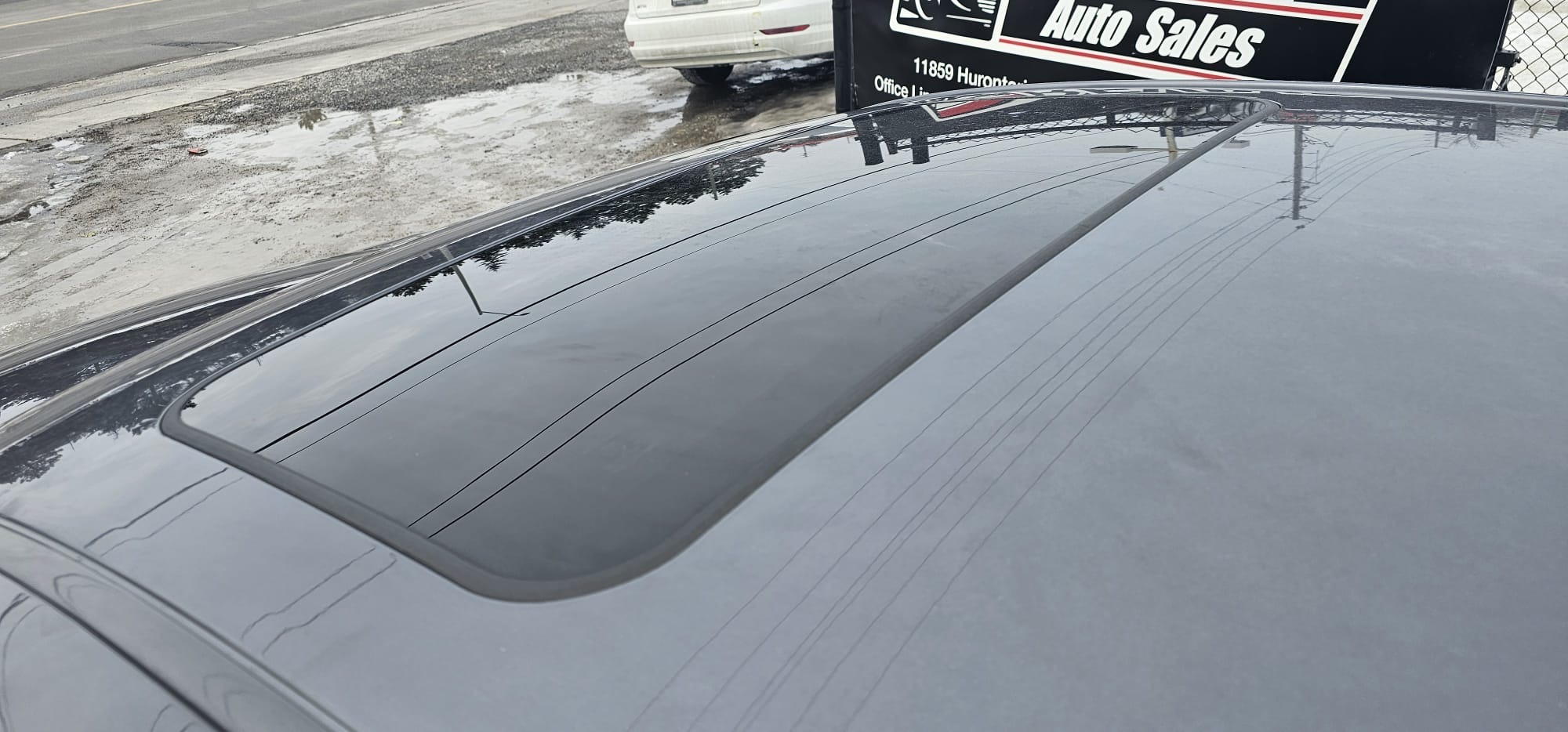 2016 Lexus ES 350.                                                                        $12,500