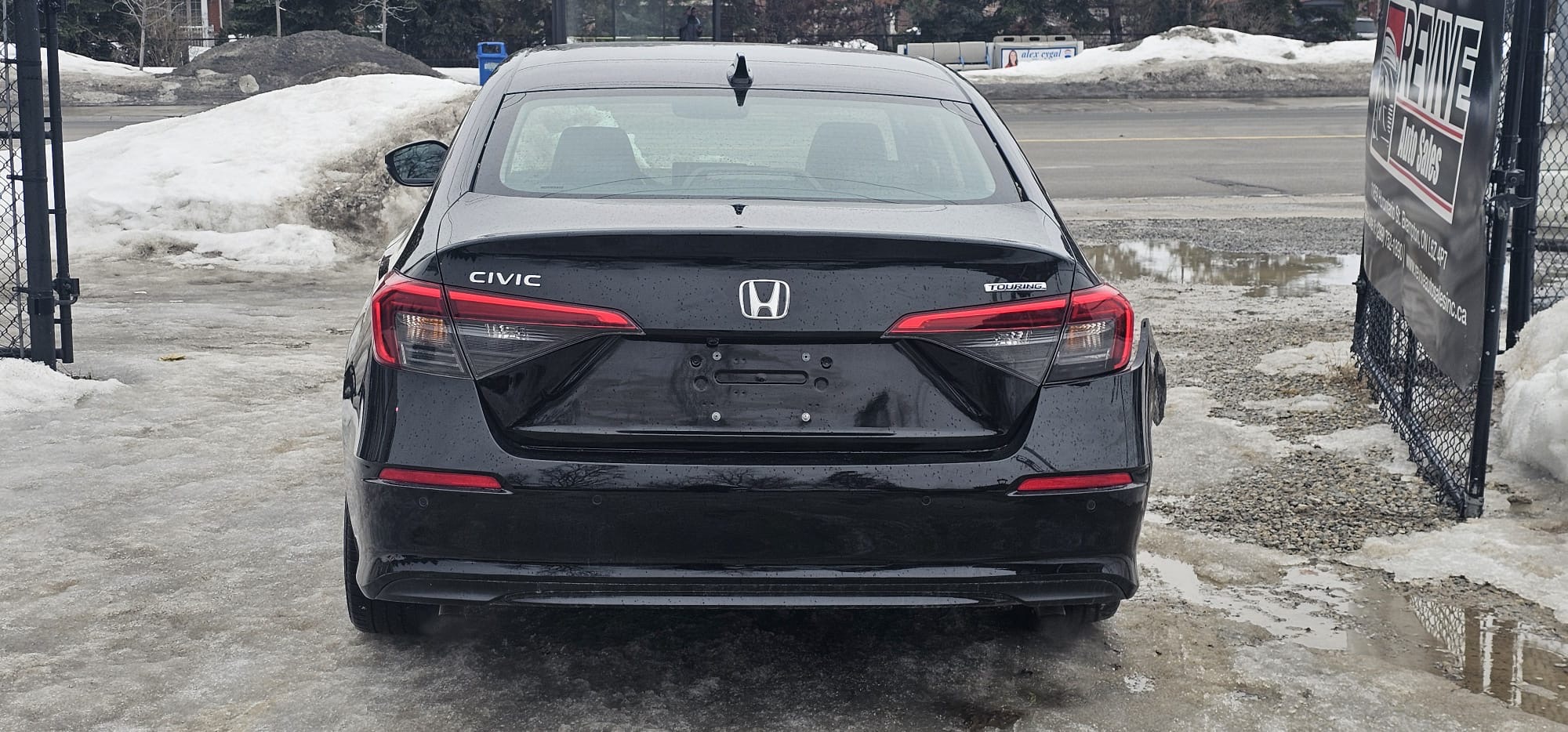 2022 Honda Civic Touring.                                                                        $13,900