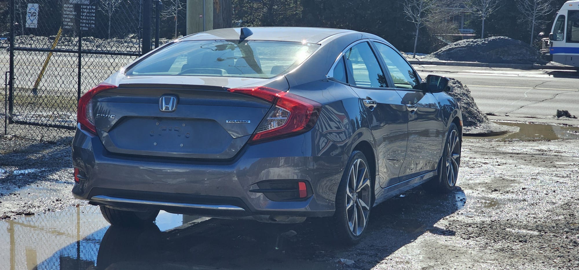 2020 Honda Civic Touring.                                                                         $11,200